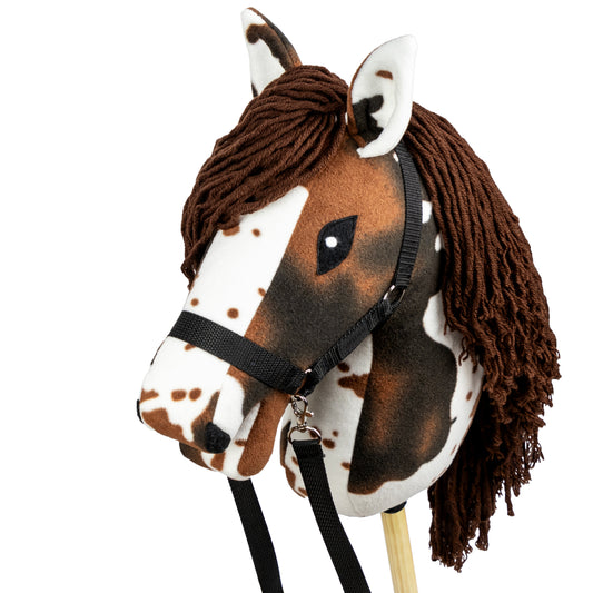 Hobby Horse mit Halfter und Zügel – Braunschecke (A3)