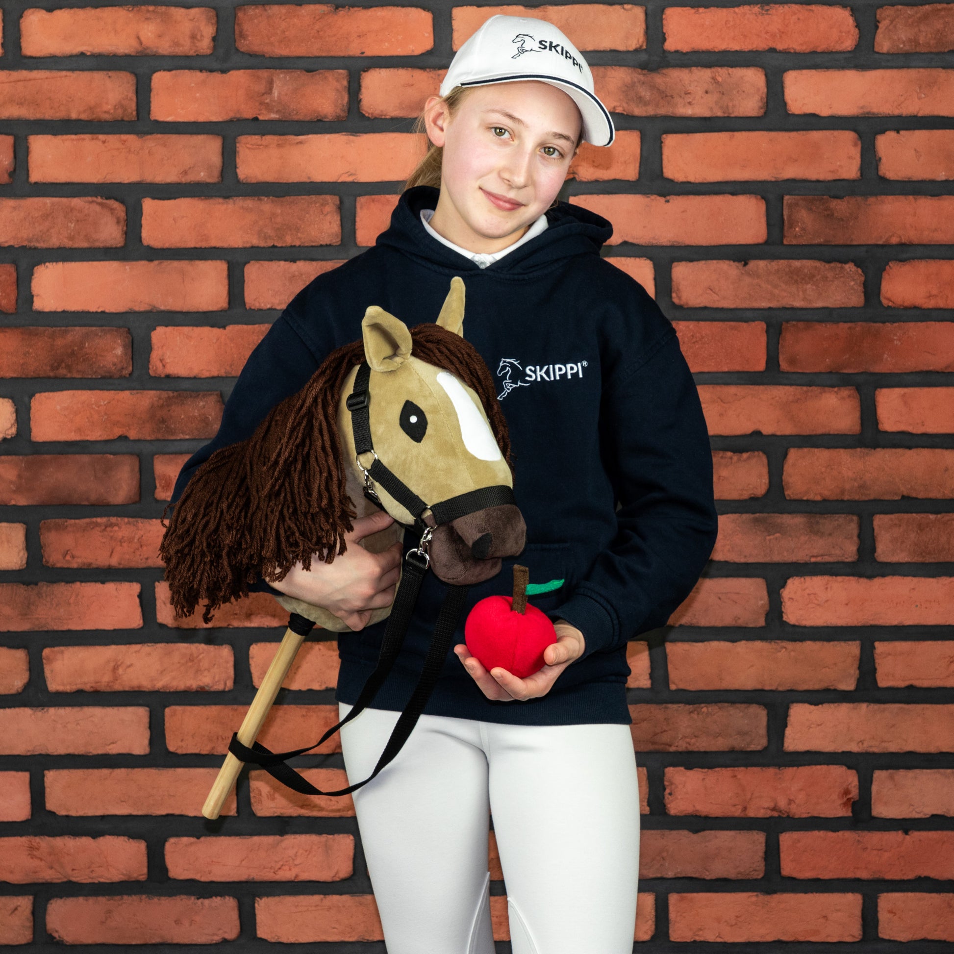 Hobby Horse mit Halfter und Zügel – Falbe (A3) – Bild 3